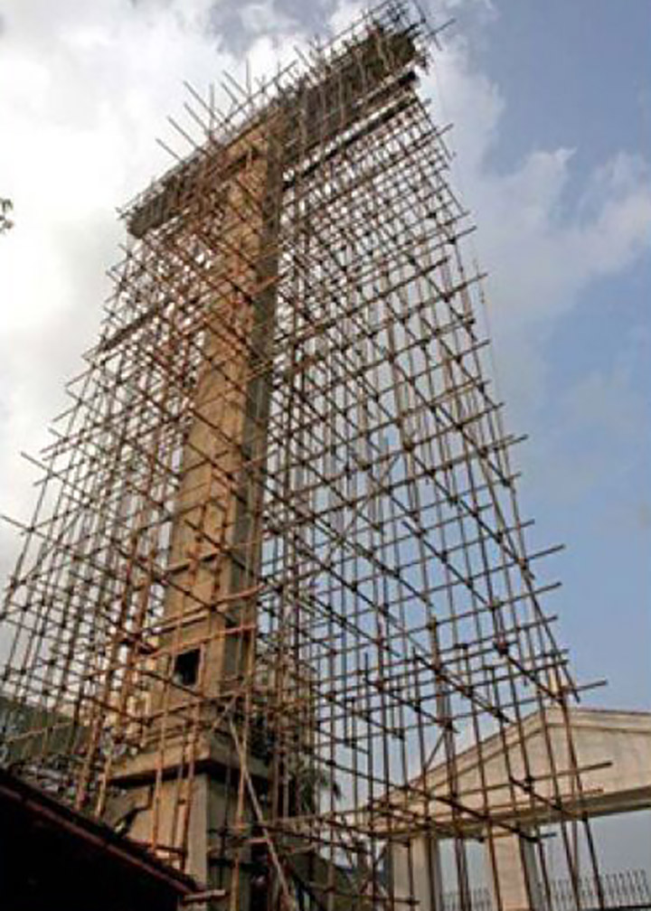 A Christian businessman in Pakistan has decided to build a 14-story cross in the heart of the country’s largest city, Karachi. He claimed that God inspired him in a dream to do that job.