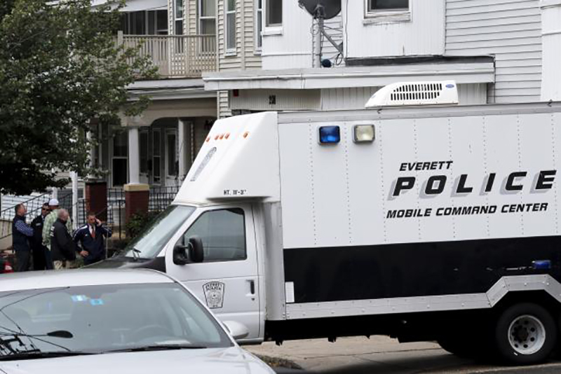 Boston police, in cooperation with the FBI and the Joint Terrorism Task Force, shot and killed a man accused of trying to behead a police officer and apprehended a suspect connected to him on Tuesday. Now a leader within the black community in Boston has somewhat backed up the police’s assertion during that event.