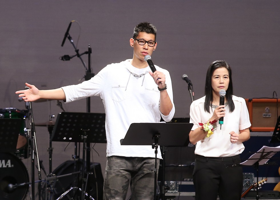 Speaking to fans in Hong Kong, Los Angeles point guard Jeremy Lin has revealed that while this past season in the NBA was "possibly the toughest year" of his life, his Christian faith served as a tremendous source of strength and comfort.