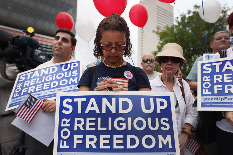 Christians who identify with right-wing politics in the United States have been dismayed by recent Supreme Court rulings in favor of Obamacare and the legalization of same-sex marriage. This has called into question whether or not the alliance between evangelical and Catholic conservatives is under more strain than ever.