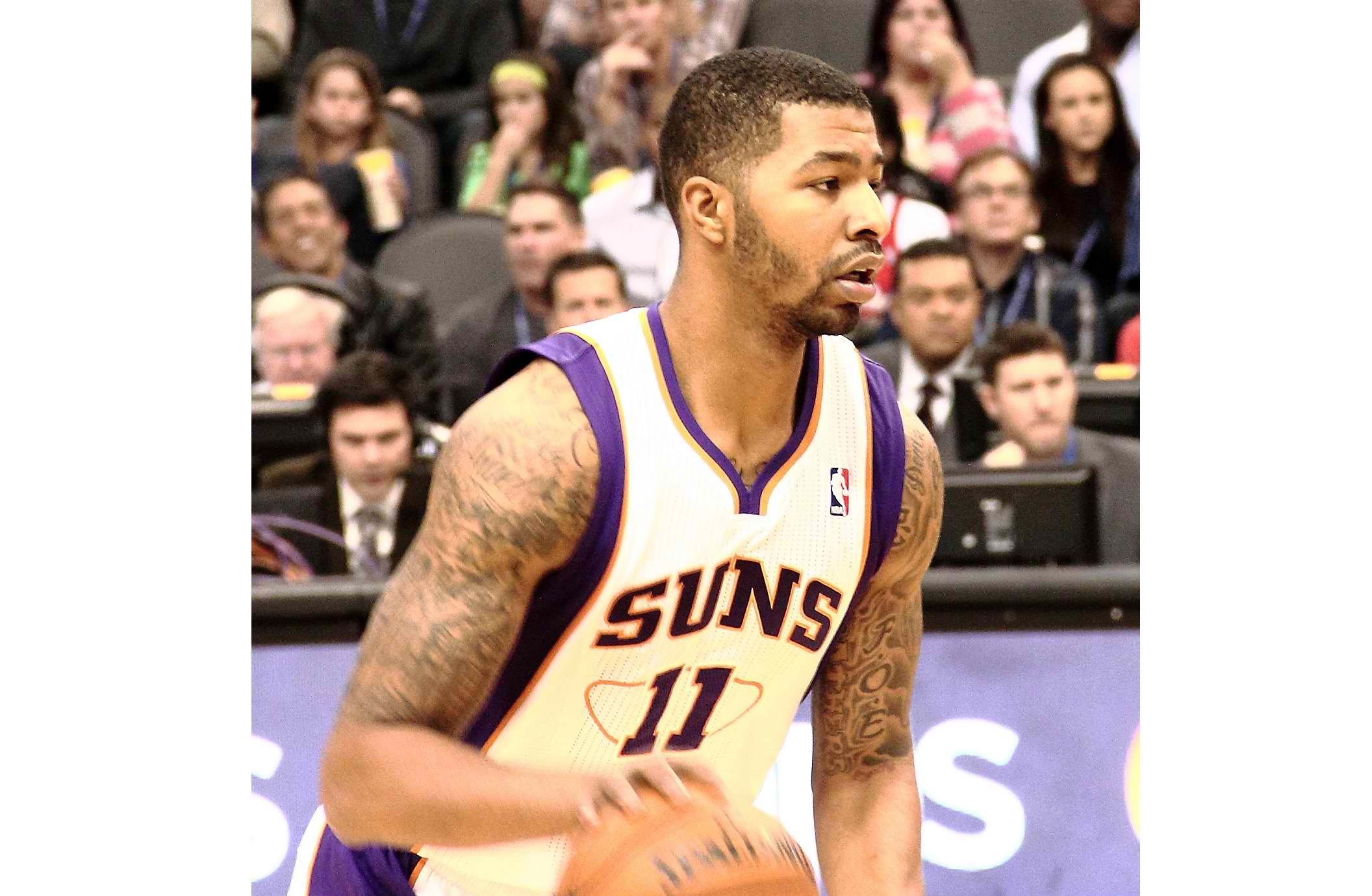 The saga between Markieff Morris and the Phoenix Suns continues and now, new reports suggest that the supposedly degrading relationship between the power forward and his team my lead to a trade off before the next season. The Phoenix Suns might be looking to trade Markieff Morris for the New York Knicks’ Carmelo Anthony.