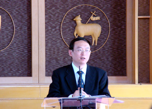 One of the three house church leaders who met with former U.S. President George W. Bush in 2006 gave an insightful speech on the present situation of China’s churches and its gospel mission earlier this month. Visiting Canada for the first time, Yu Jie spoke on the topic of <i>Revival of Urban Churches in China and the Missions of Christian Intellectuals in the Public Square</i> at the North American Chinese Baptist Church in Vancouver on Oct. 3.