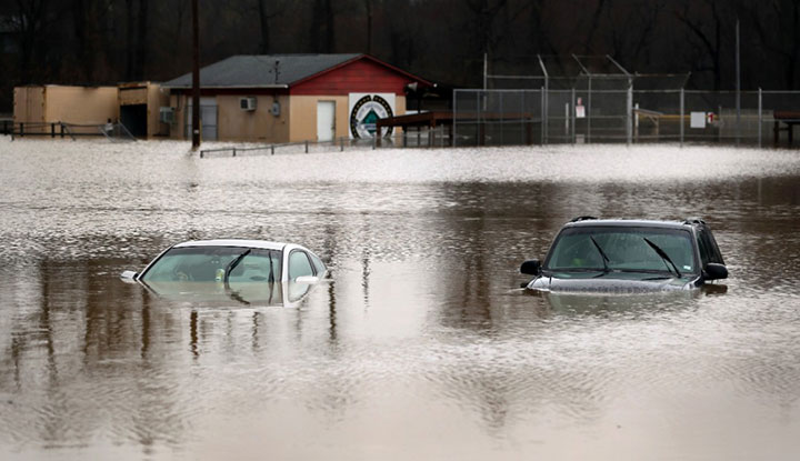 The last time that Missouri saw such severe flooding was in 1993, according to Missouri Governor Jay Nixon. He also said that, "It's very clear that Missouri is in the midst of a very historic and dangerous flooding event. The amount of rain we've received, in some places in excess of a foot, has caused river levels not only to rise rapidly, but to go places they've never been before."