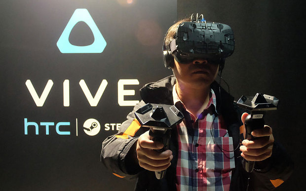 The first batch of HTC Vive headset has been shipped to customers around the globe. However, some users complain about device's messy setup process. Now, here's the latest news about HTC Vive availability, specs and customer reviewers.
