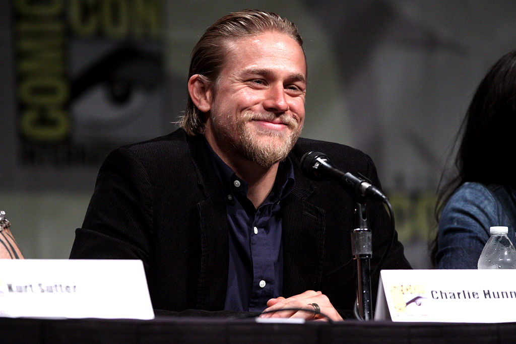 Actor Charlie Hunnam is taking his 'King Arthur' role to a new level as the timeless medieval hero is described as "a little rough around the edges."