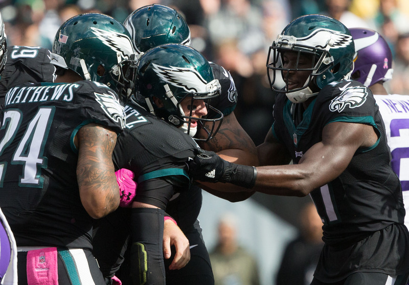 Although their record is not perfect, the Philadelphia Eagles is still enjoying a pretty good start to the 2016 NFL season. However, according to rumors, it seems the team is looking to part ways with its wide receiver Nelson Agholor, Josh Huff and Dorial Green-Beckham through trade deals.