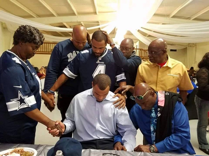 Rising Christian NFL star Dak Prescott was caught on camera praying with a group of people, revealing a side of him that the media has not shown.