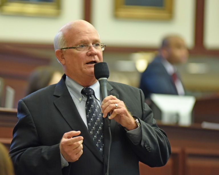 Florida State Senators voted to approve legislation that abolishes previous rules that prevented religious services and events from being conducted on school property.