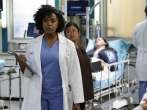 Jerrika Hinton as Dr. Stephanie Edwards on "Grey's Anatomy" season 13