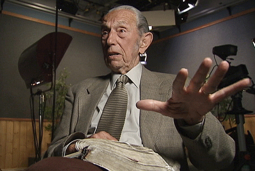 Harold Camping needs to publicly apologize for being wrong about his doomsday prediction and leading people astray, said a Southern Baptist leader.