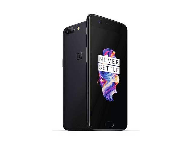 The OnePlus 5 versus the Samsung Galaxy S8 – if money is not an issue it is the GS8 that is the easy pick. In terms of design, availability and after-sales support Samsung’s first 2017 flagship bet will win over the so-called flagship killer and no contest at all. But there are a few good things about the OP5 that are hard to ignore.