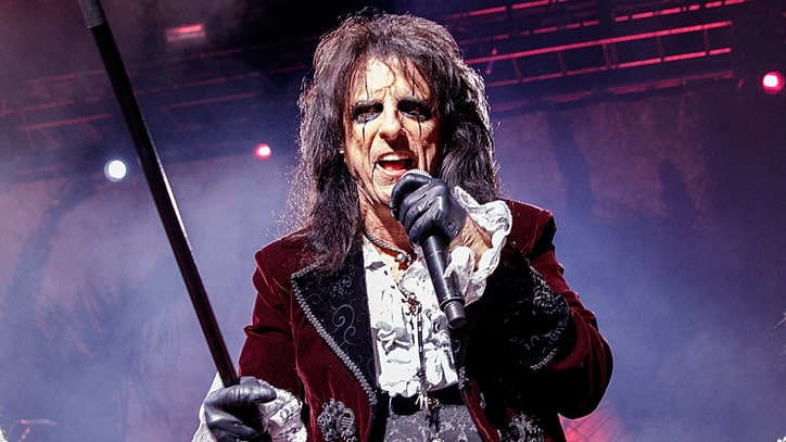 September 8, 2017: Rock n' Roll hall of famer Alice Cooper has warned that "TV evangelism is one of Satan's greatest weapons" and warned against treating the devil as if he's a "joke" or a "myth".