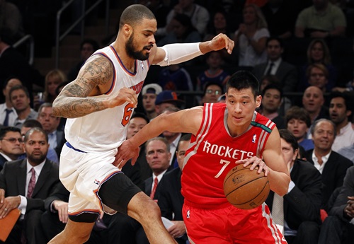 After Dwight Howard confirmed his decision to sign with Houston Rockets on Twitter, the next question that follows is whether Jeremy Lin, along with Omer Asik, would be traded to Los Angeles or Atlanta or remains in Houston as the starting point guard.