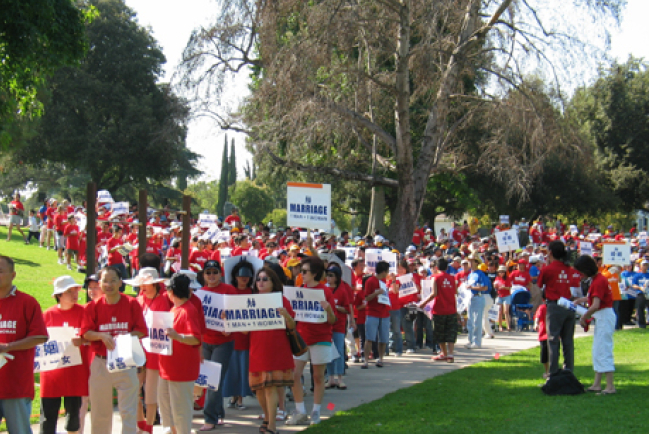 洛杉磯五千基督徒維護傳統婚姻大遊行