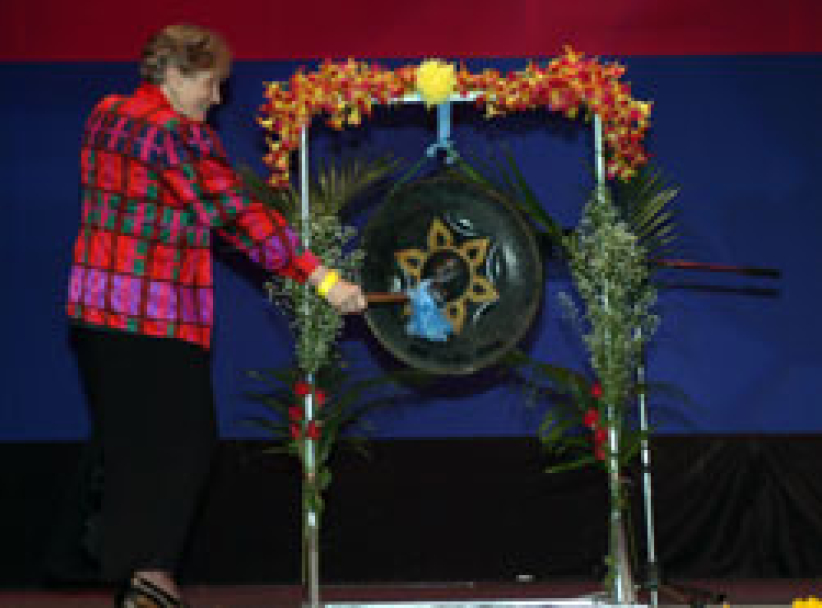 2004世界宣教論壇正式拉開帷幕