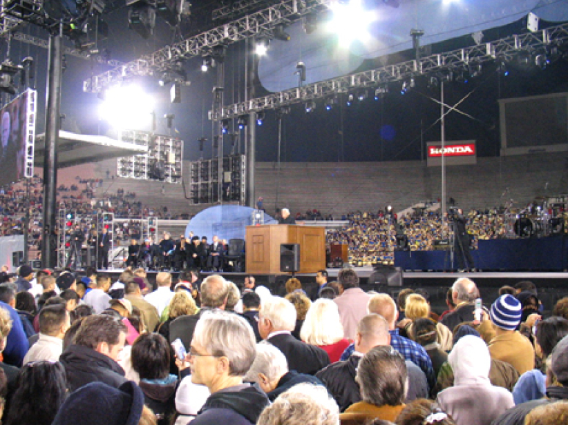 葛理翰美國西岸最後一次佈道大會吸引4萬5千人參加