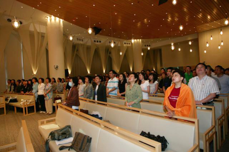0927engchurch_pic1.jpg