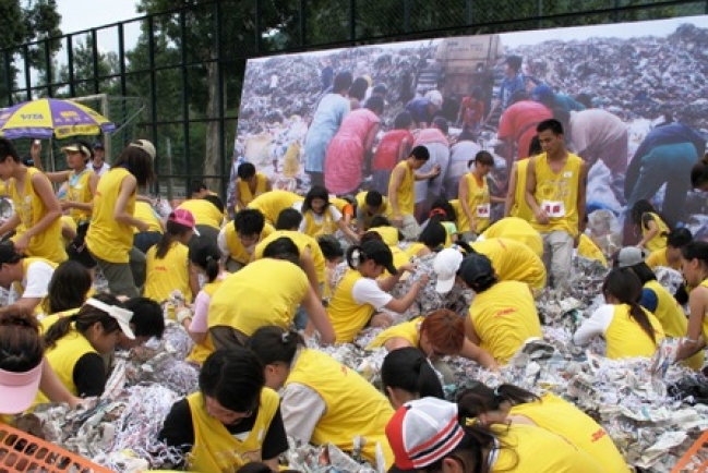2,000營友參與「饑饉三十」 挨餓赤腳齊「用愛給孩子希望」