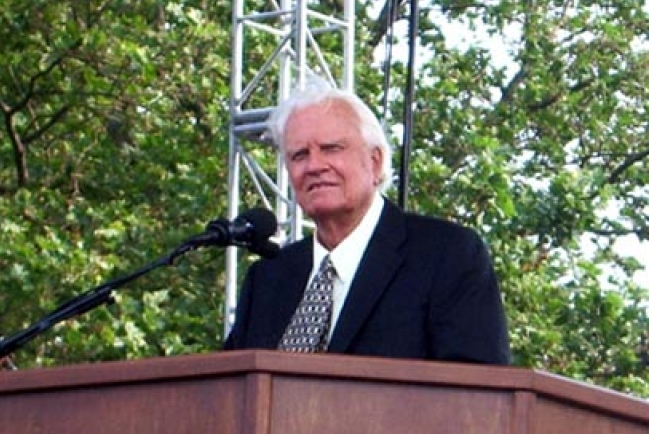 葛培理紐約佈道會最後一日：「天國近了，你們要悔改！」