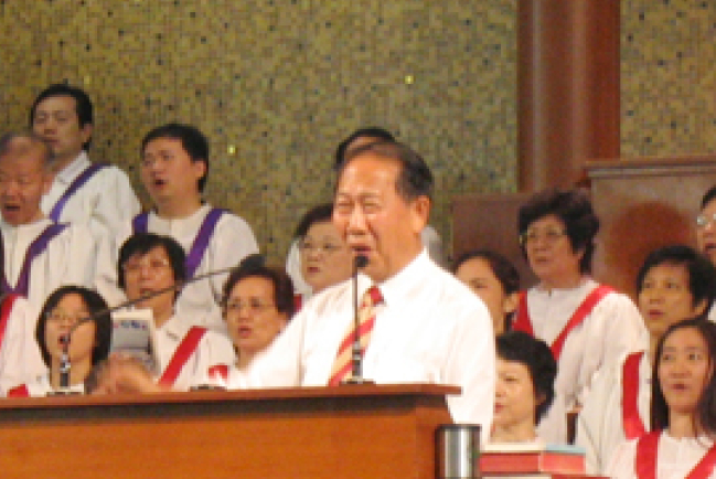 第一晚奮興大會氣氛火熱 盧家駇牧師主講《將心歸我——起初的愛心》