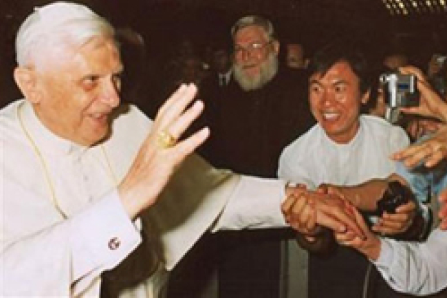 羅馬教宗半世紀以來首次會見中國官方天主教神父