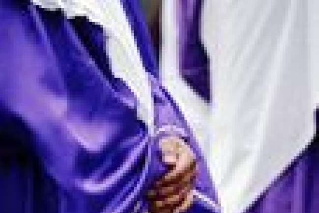 西班牙天主教打破傳統‧任命已婚前聖公會牧師為神父