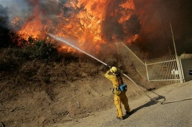 calif. fire1.bmp