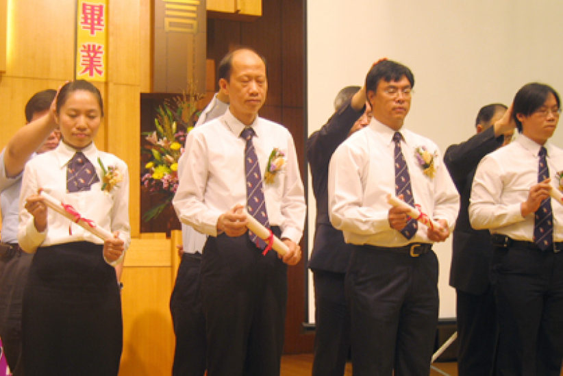 短宣畢業受差典禮「將你最好的獻與主」