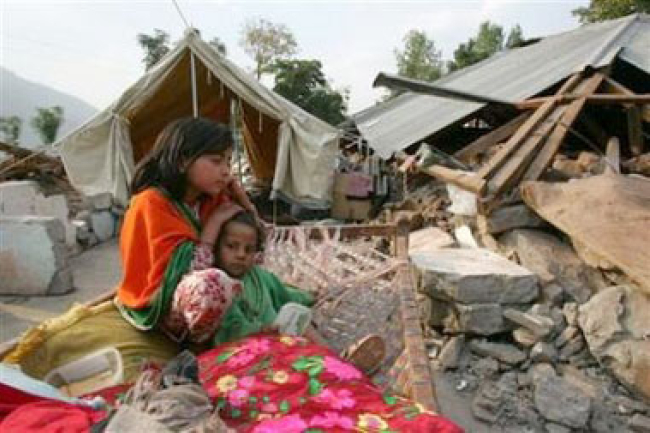 聯合國提高捐款目標，再度呼籲各國爭分奪秒搶救南亞地震災民