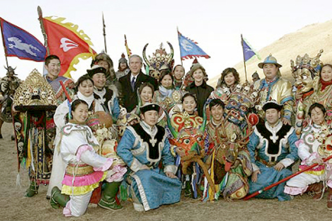 布殊造訪中蒙後回美 多番促進中國改善信仰自由