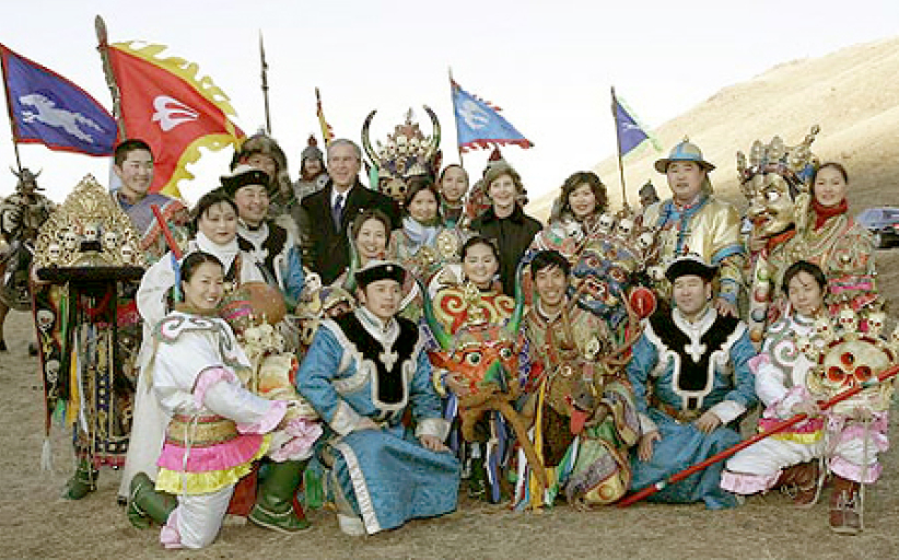 布殊造访中蒙后回美 多番促进中国改善信仰自由