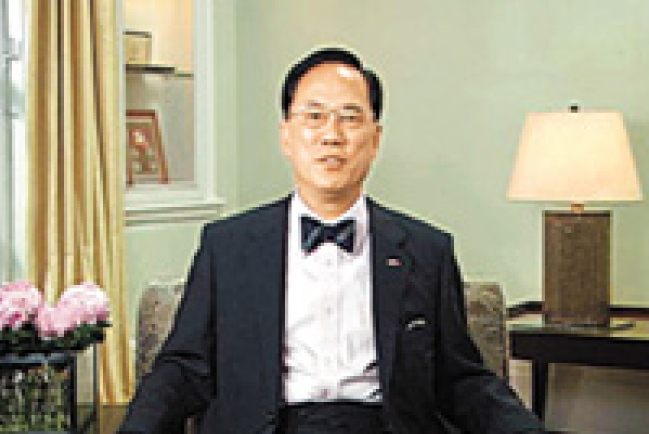 行政長官曾蔭權電視講話為政改作遊說