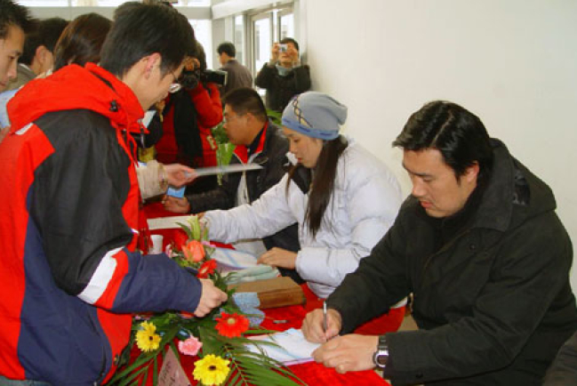 愛德基金會為江西地震災民義賣慈善賀卡