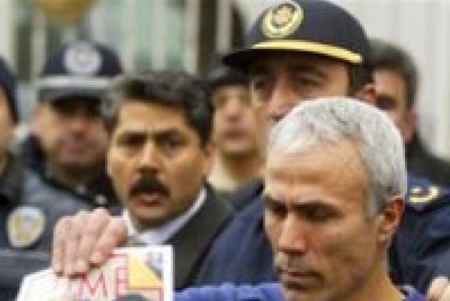 前教宗刺客阿卡昨獲釋 歷20多年頭髮成灰