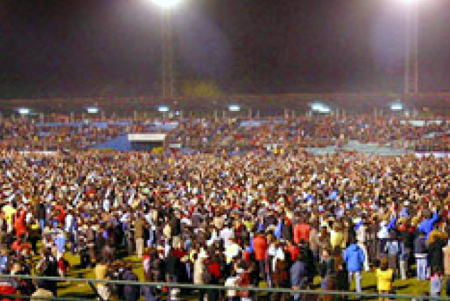 葛培理子葛法蘭首次來亞佈道馬尼拉開幕