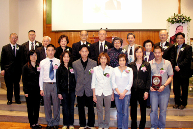 「一生拴在祭壇角上」 多個教會見證鄧端美教士生命