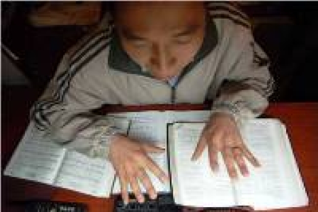 紐約唐人街福音電話事奉福建非法勞工