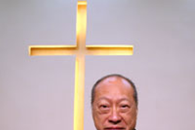 唐崇明牧師眼睛康復後來港分享訊息