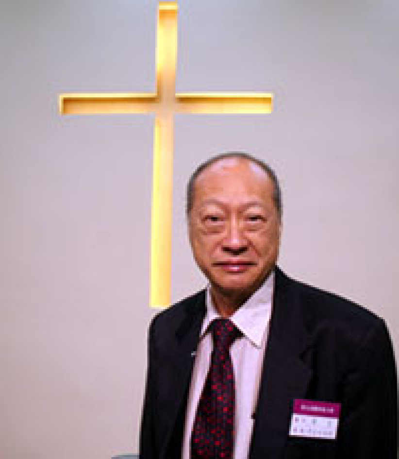 唐崇明牧师眼睛康复后来港分享讯息