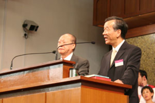 唐崇明牧師呼籲教會回到聖經根本