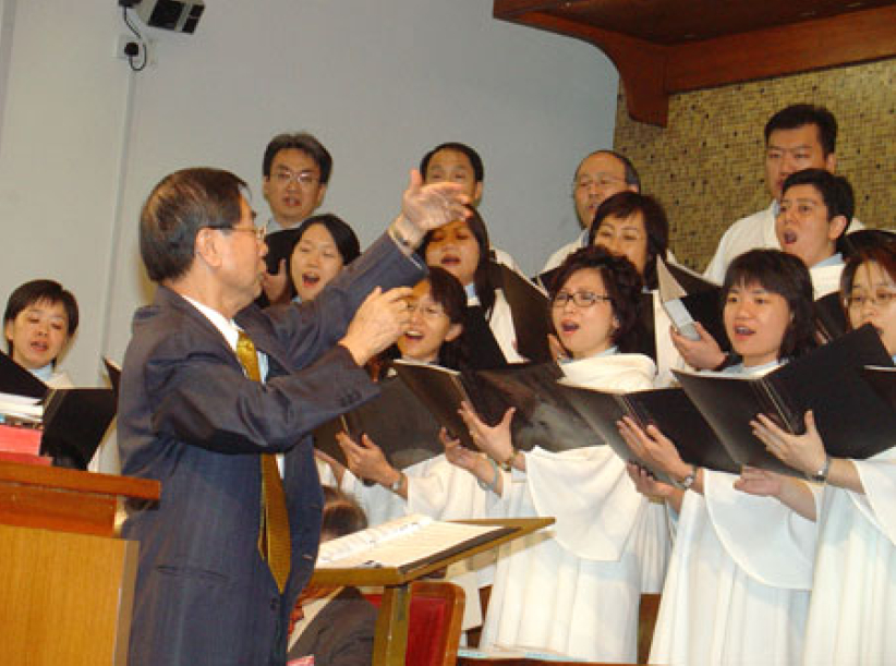 唐崇明牧師激勵青年人為神國獻身