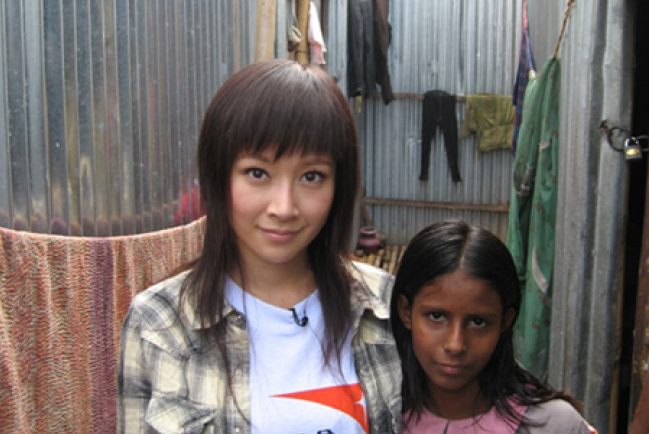 關心妍隨宣明會赴孟加拉探訪貧困童工