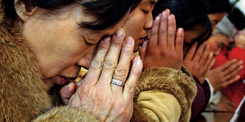 0703_mz_pray.jpg