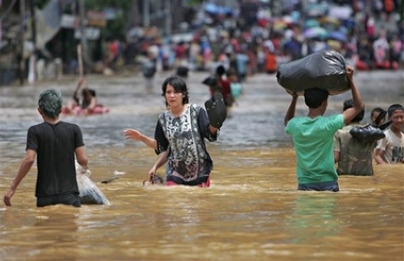 印尼雅加達洪災死亡人數升至50 34萬人無家可歸