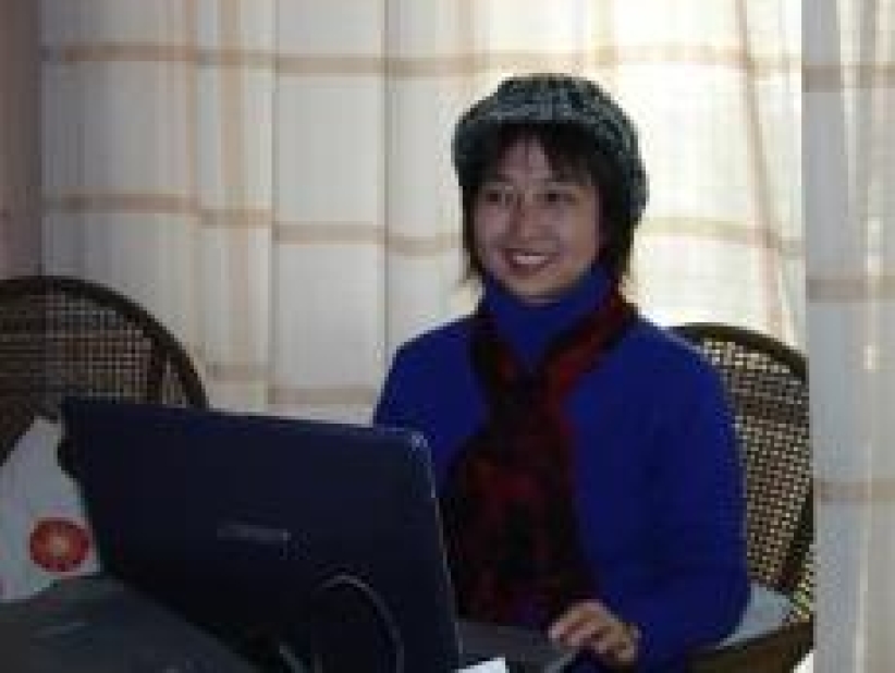 為主寫歌傳萬邦 — 大陸女作家、音樂人雁子見證（一）