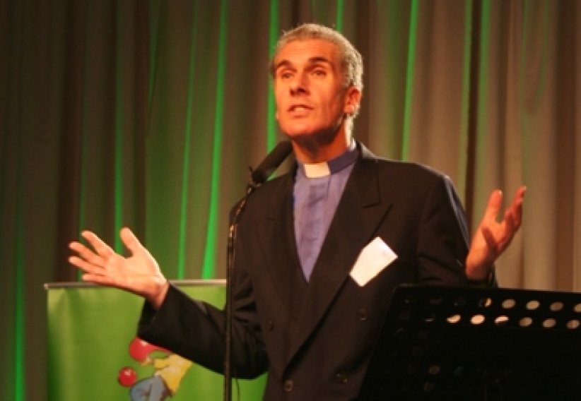 甘力克牧師：以堂會為基地的佈道最為有效