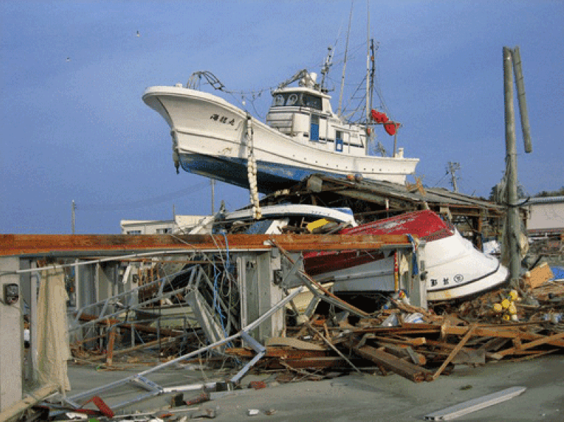 ship-japan-earthquake.gif