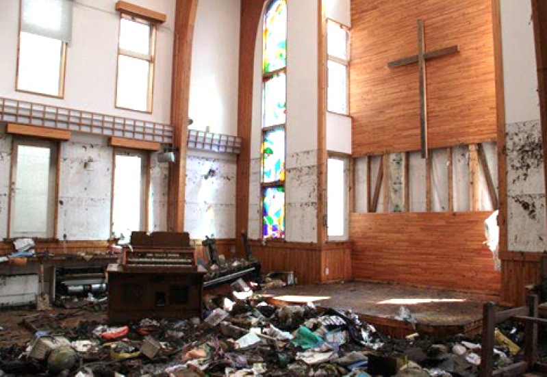 churchaftertsunami211.jpg