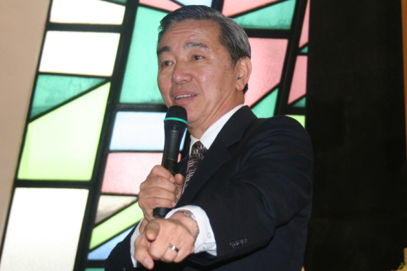 「我們來，為這城坐下哭泣！」