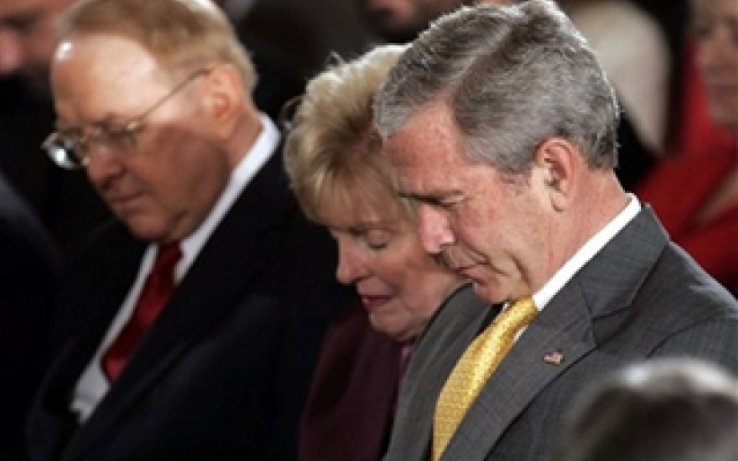 布殊全國祈禱日致詞：「最大的祝福是禱告」